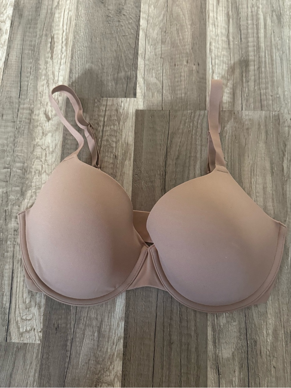 SKIMS like new nude underwire bra 36DD